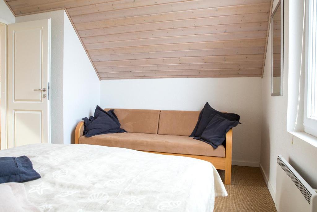 Landal Seawest Resort Norre Nebel Room photo