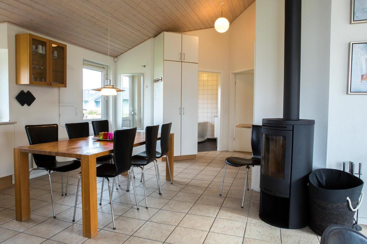 Landal Seawest Resort Norre Nebel Room photo